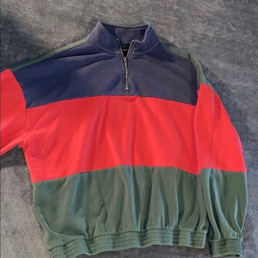 Crewneck - Picture 3 of 3